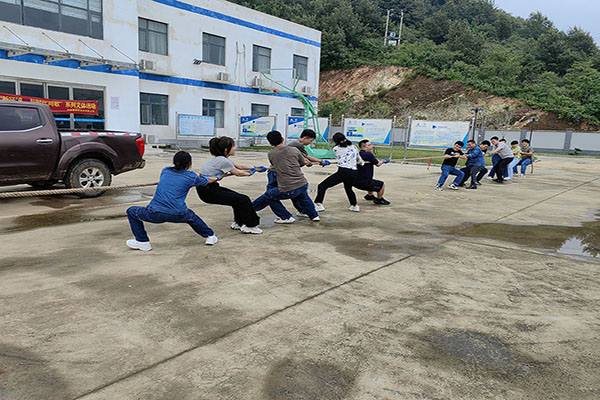 豫能新能源情系職工，送“涼方涼策”大禮包